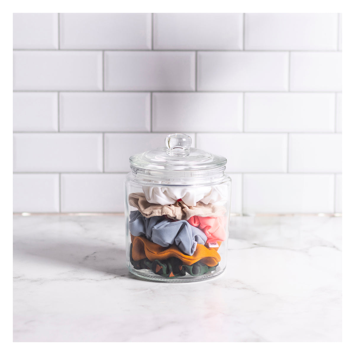 REGENT ROUND GLASS JAR WITH GLASS LID, 1L