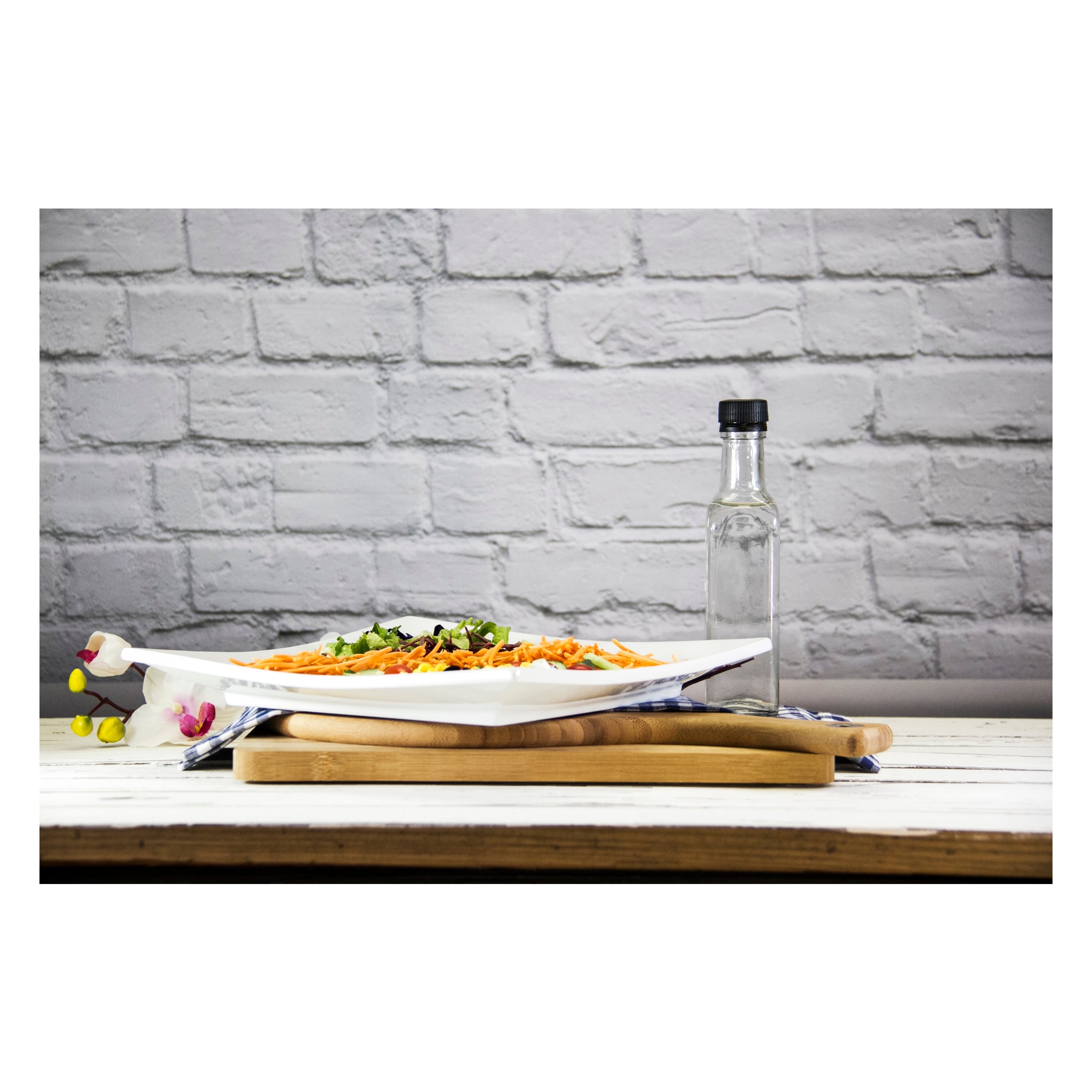 CONSOL SQUARE OIL/VINEGAR BOTTLE WITH BLACK LID, 250ML
