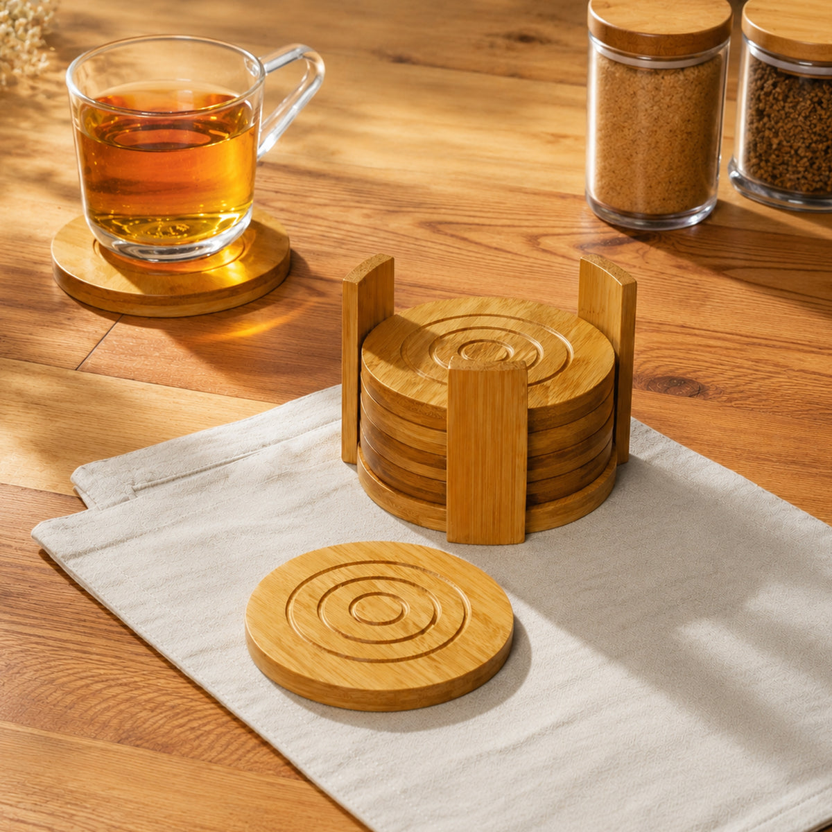 REGENT BAMBOO ROUND COASTERS 100MM DIA. IN A HOLDER 7 PIECE SET