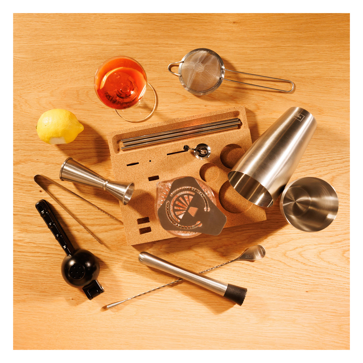 VACU VIN COCKTAIL BAR IN A BOX 16PCS SET