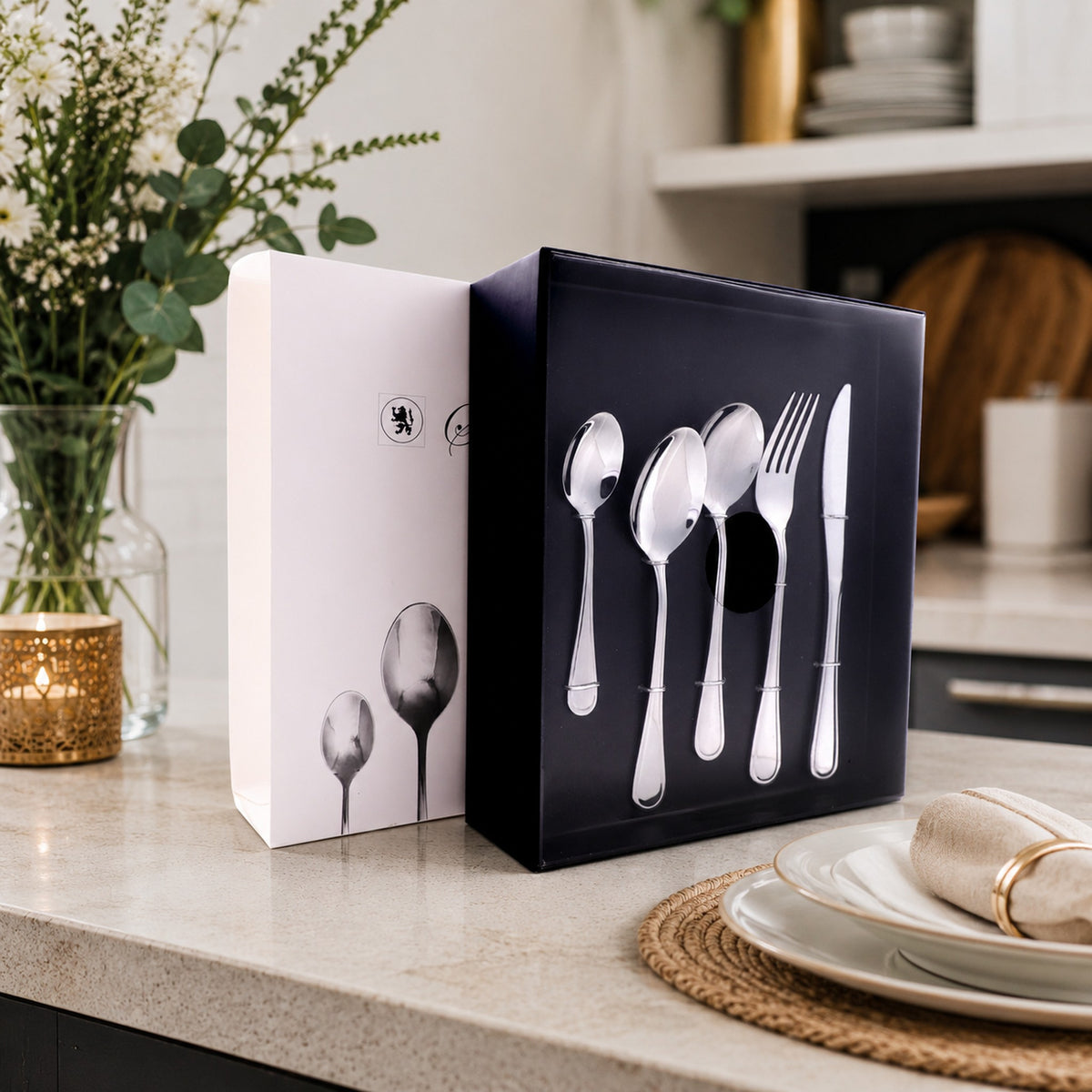 ST. JAMES CUTLERY BRISTOL (880) GIFT BOX 40PK SET