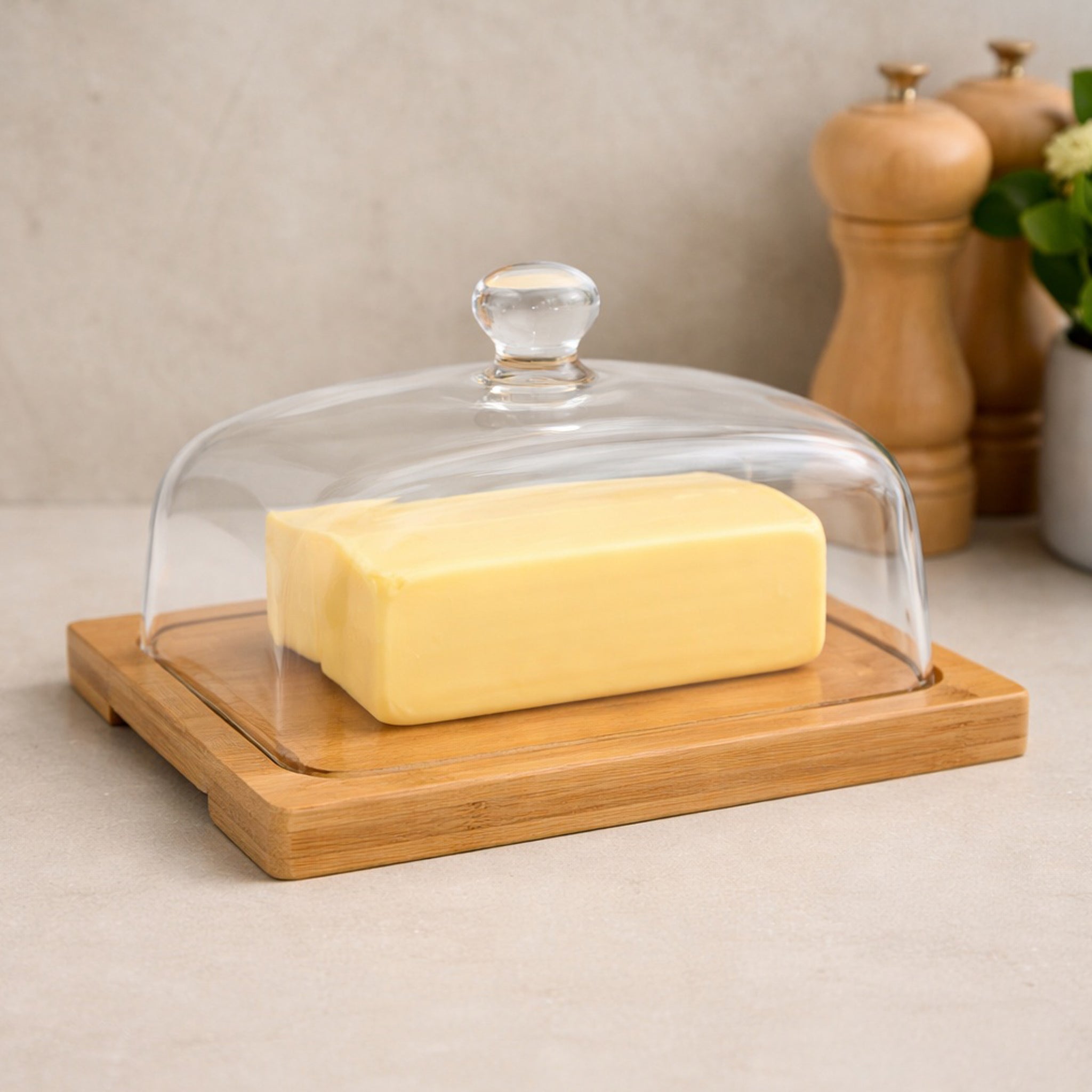 REGENT GLASSS BUTTER DISH WITH BAMBOO BASE, 180X120MM