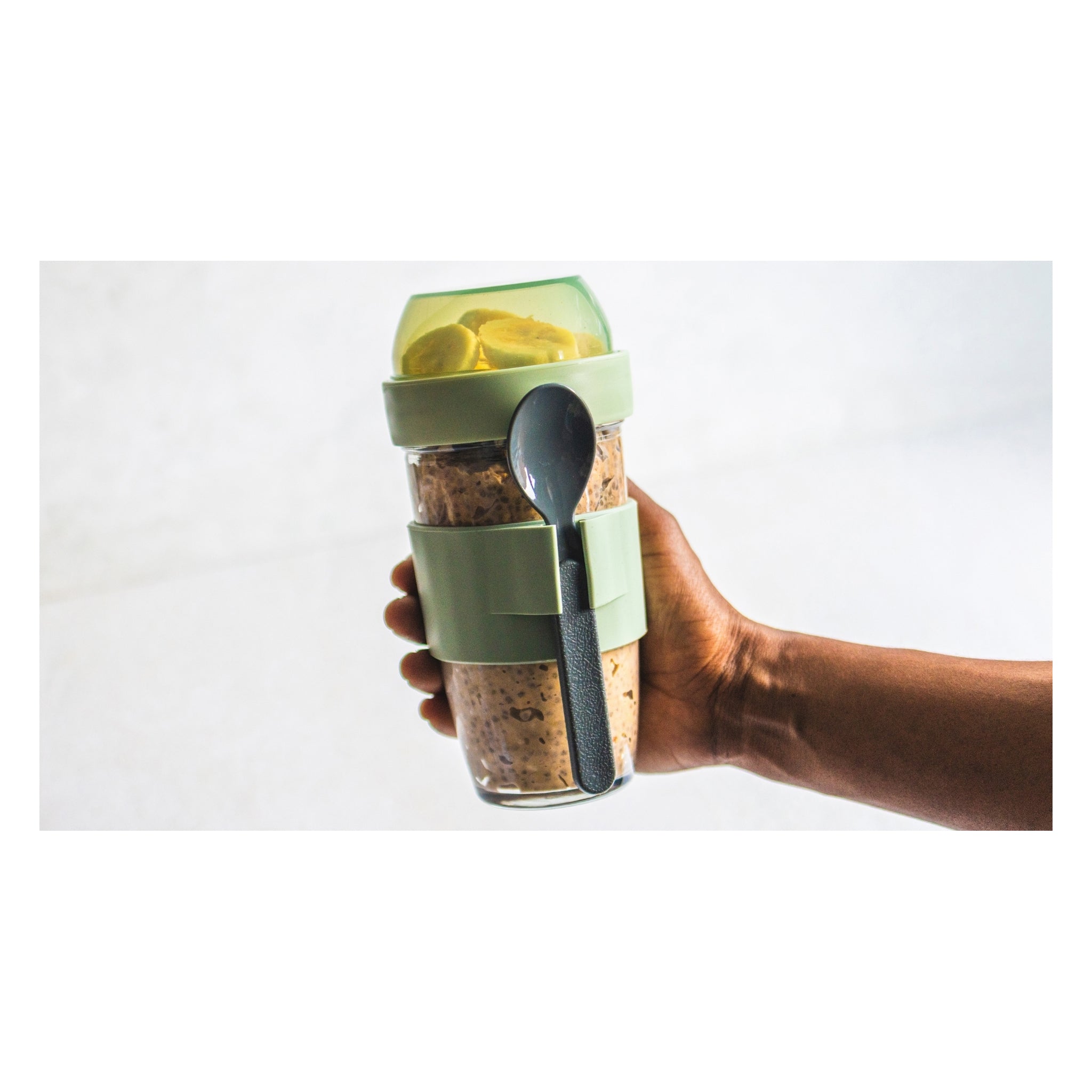 CONSOL LUGO LAYER LUX CUP WITH GREEN PLASTIC LID AND GREY SPOON, 480ML