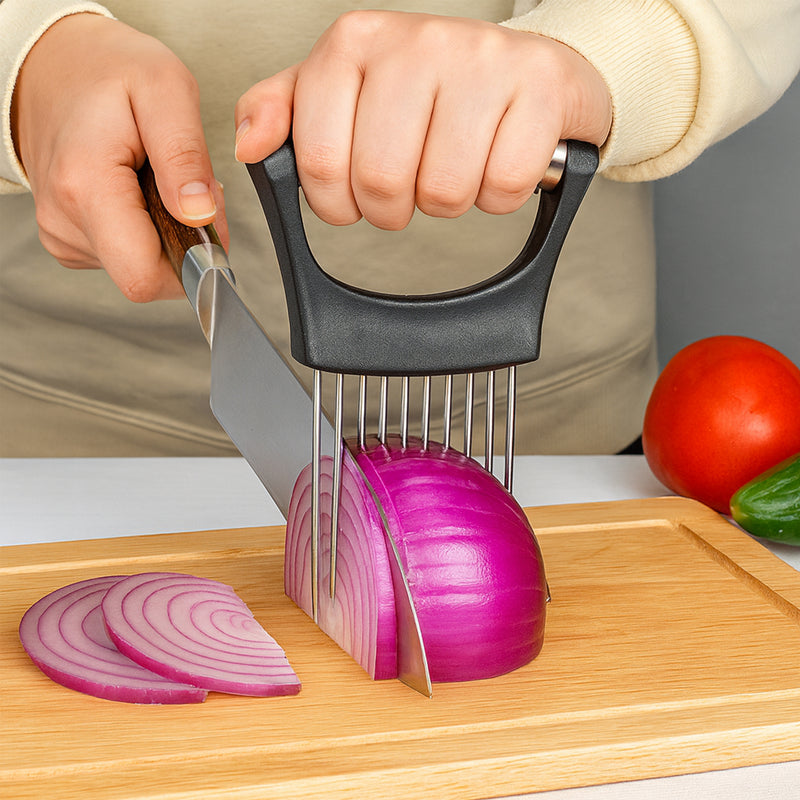 REGENT KITCHEN ONION HOLDER FOR SLICING WITH ST STEEL & ABS HANDLE, 142MM