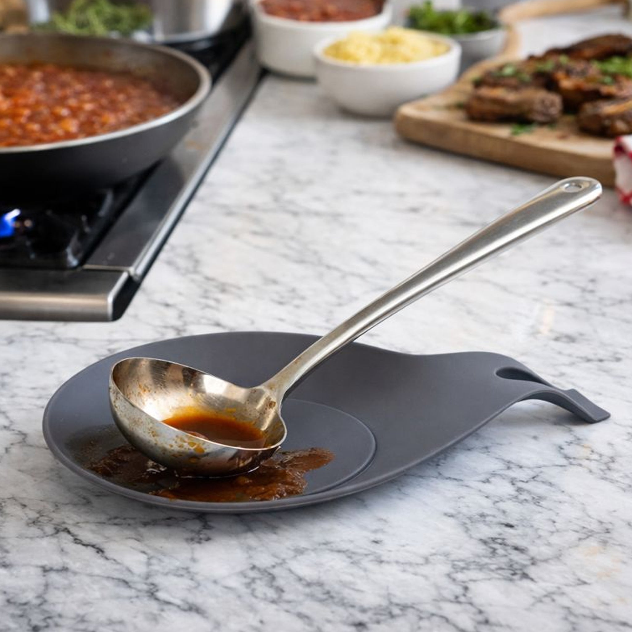 REGENT KITCHEN GREY SILICONE SPOON REST, 200MM