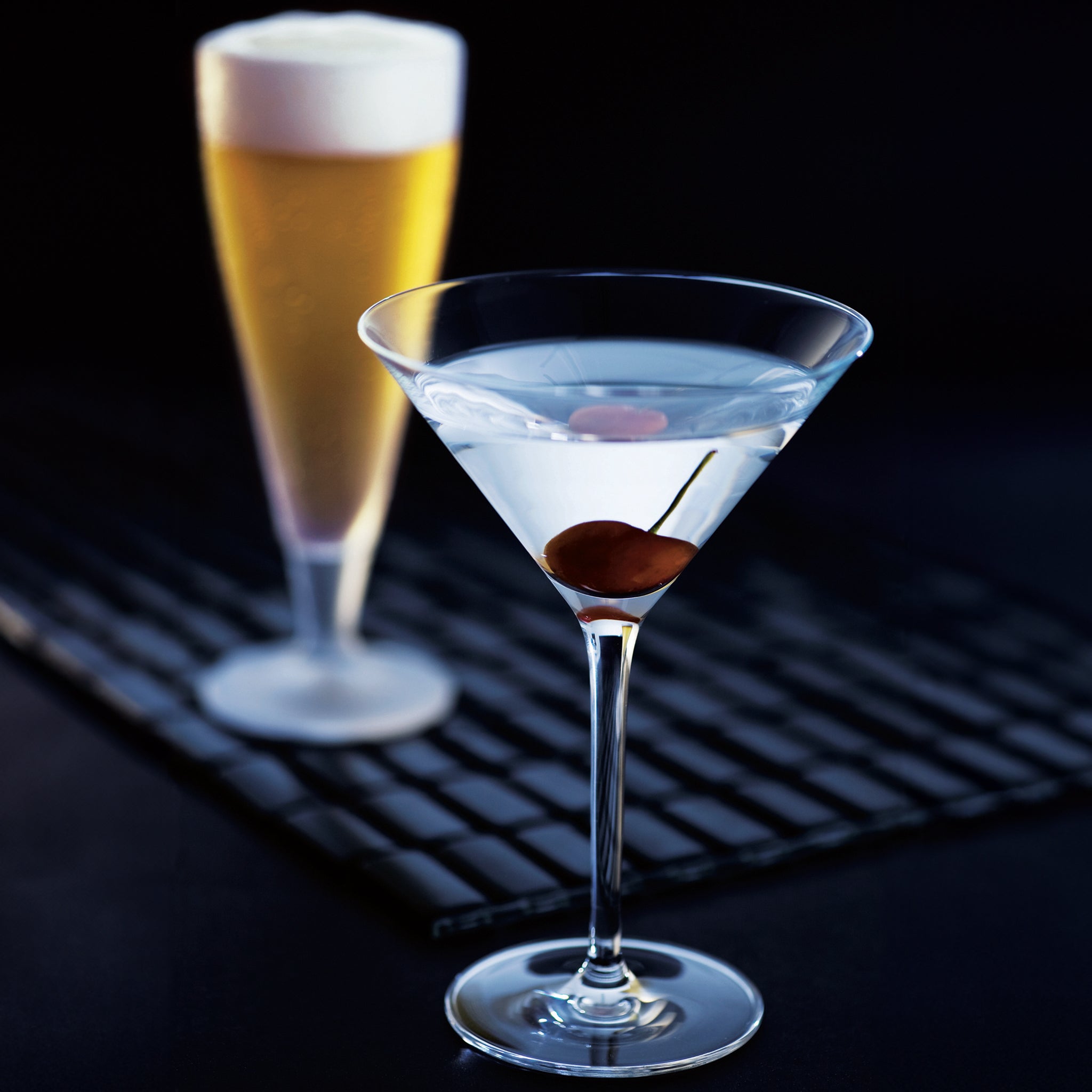 NADIR STEMMED MARTINI GLASS, 250ML