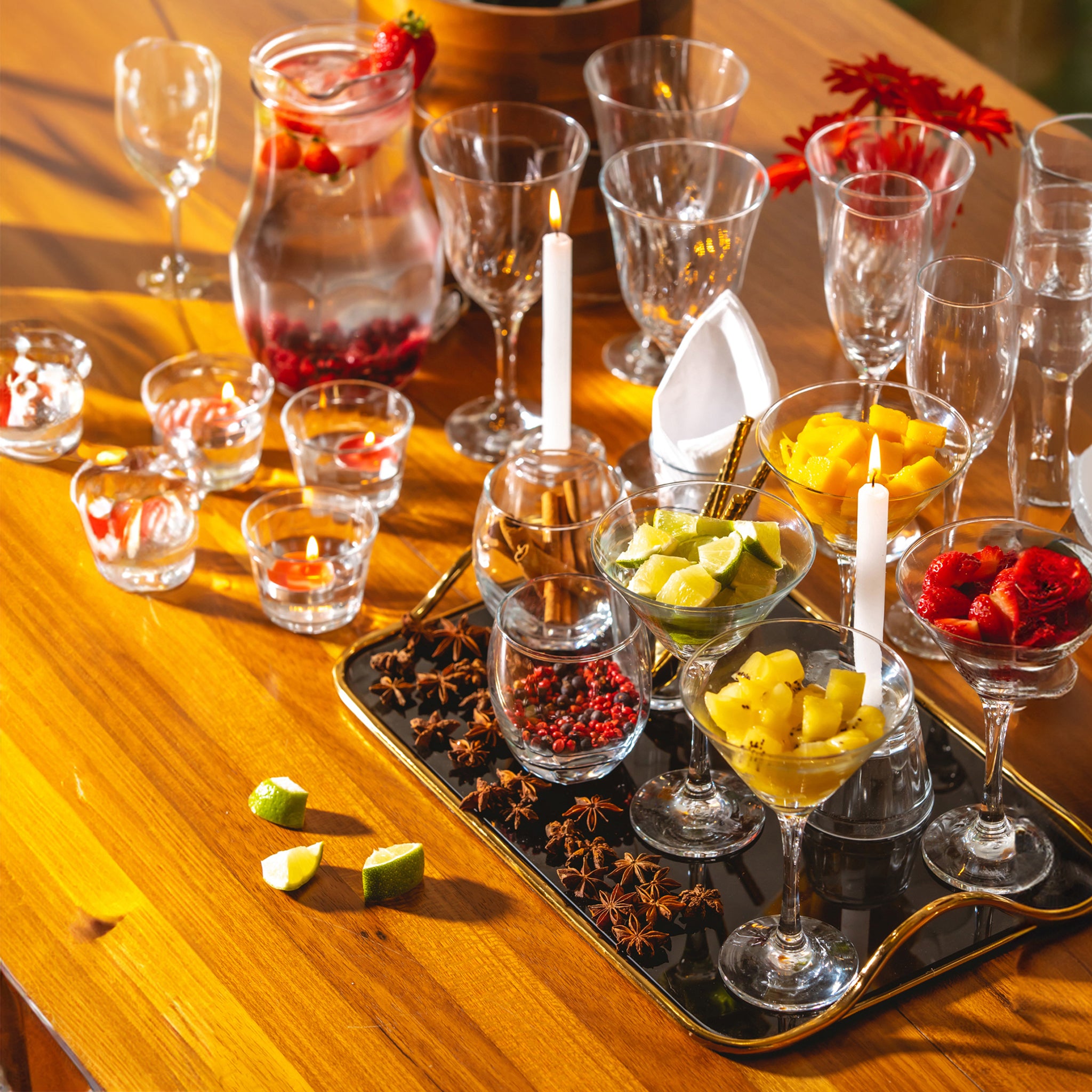 NADIR STEMMED MARTINI GLASS, 250ML