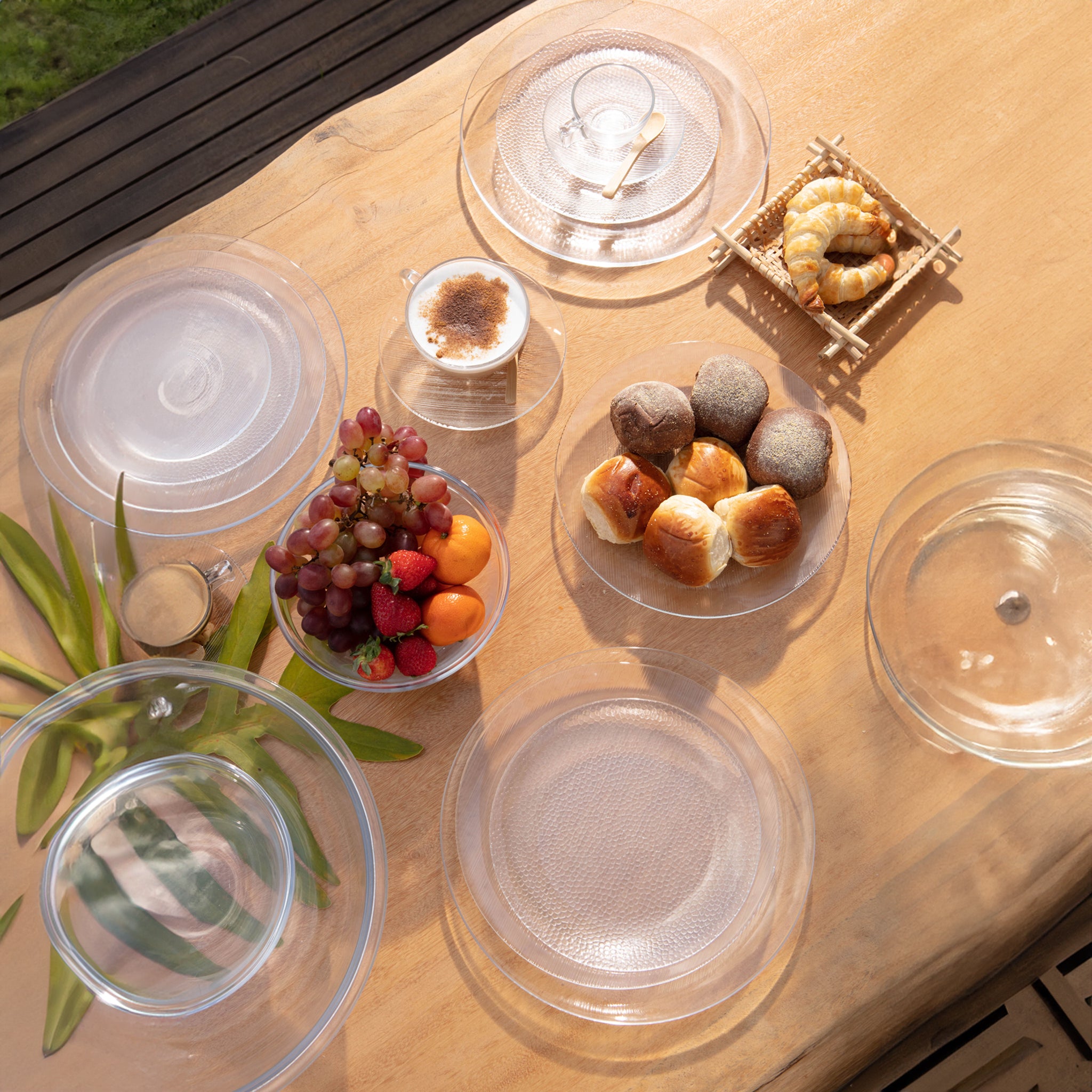 MARINEX MIXING BOWLS WITH COLOURED PLASTIC LIDS, 3L