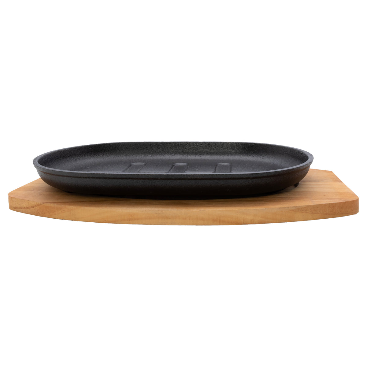 REGENT CAST IRON OVAL STEAK PLATE ON A WOODEN BOARD 275X170XMM