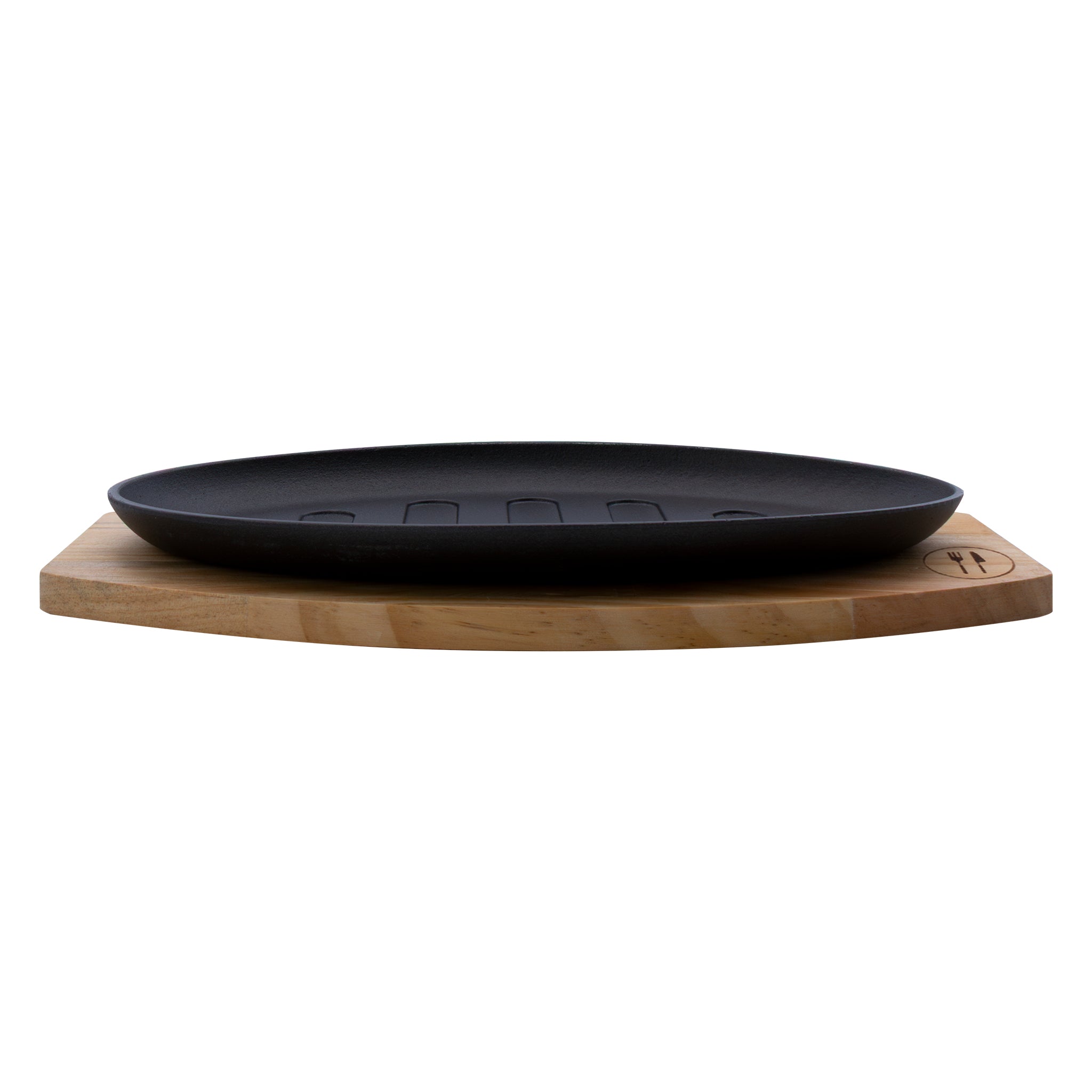 REGENT COOKWARE CAST IRON OVAL STEAK PLATE ON A WOODEN BOARD, 270X165MM
