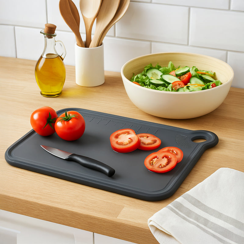 REGENT CUTTING BOARD NON-SLIP BLACK PLASTIC 2PK SET, 393X290MM l 328X245MM