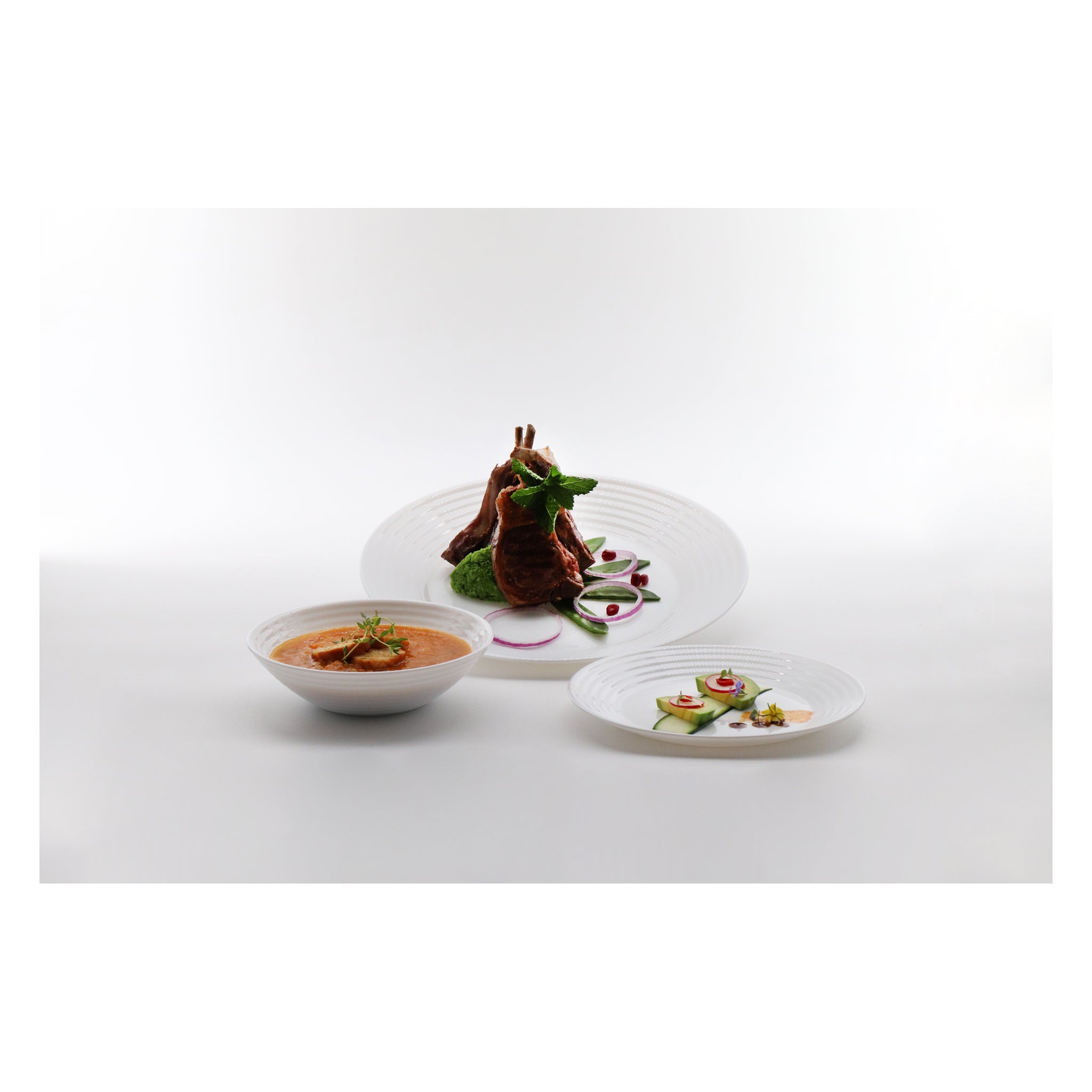 LUMINARC STAIRO WHITE OPAL TEMPERED GLASS LARGE DINNER PLATE, 270MM DIA