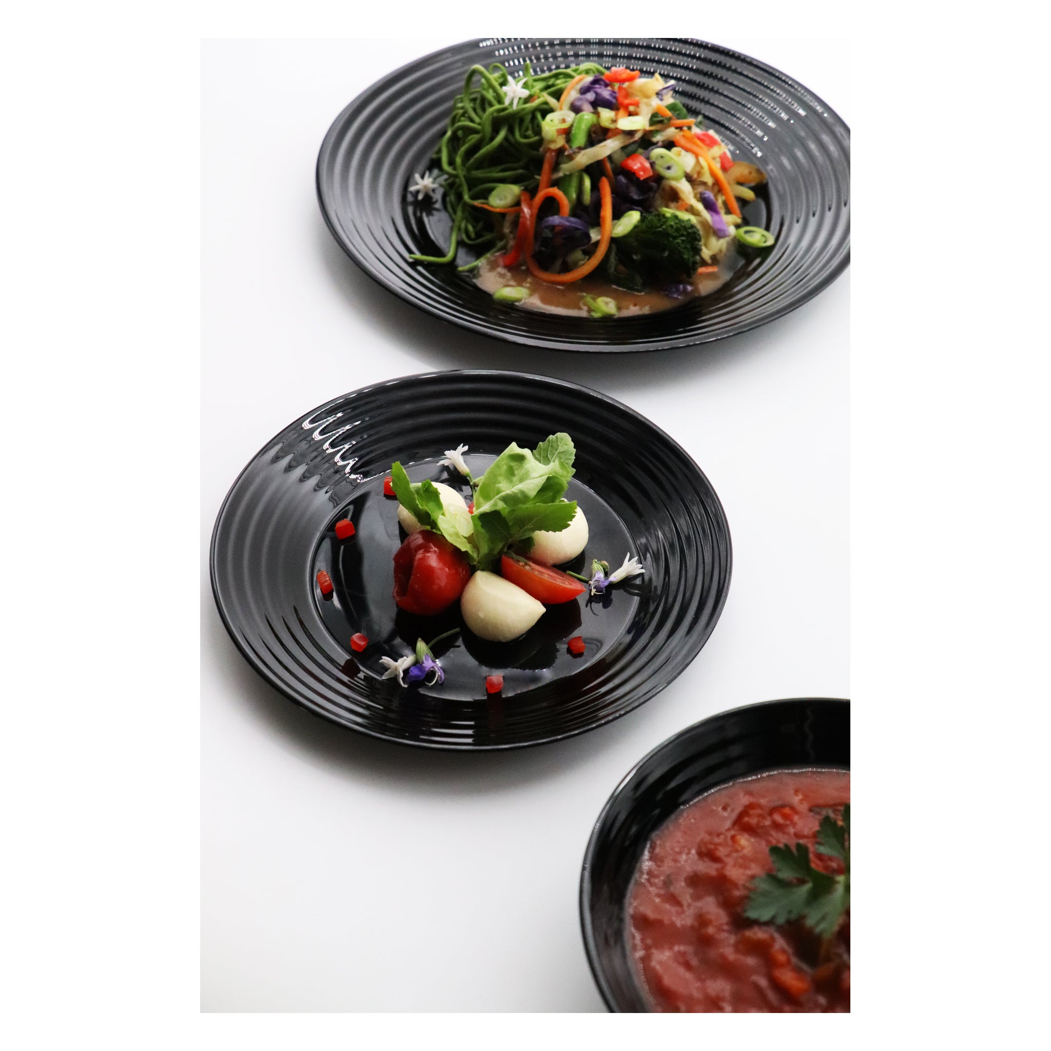LUMINARC HARENA BLACK OPAL TEMPERED GLASS SIDE PLATE, 190MM DIA
